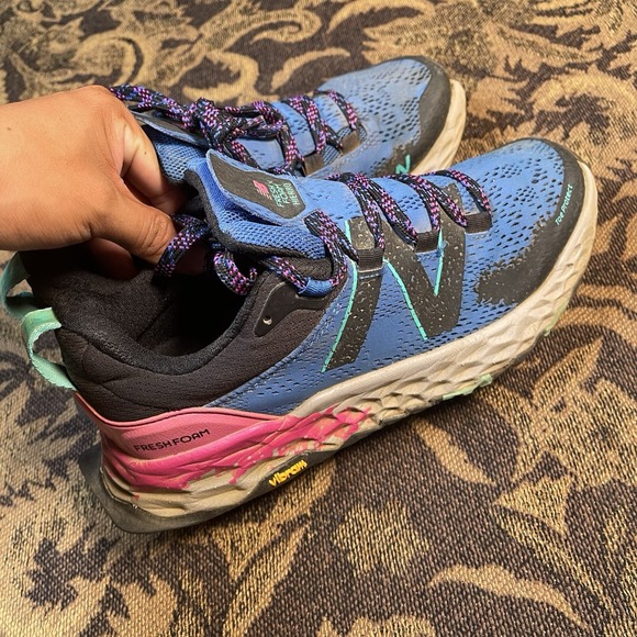 New Balance Women's Hierro V5 WTHIERC5 Cobalt/Poison Berry Hiking Shoes Size 8.5 - Picture 6 of 12